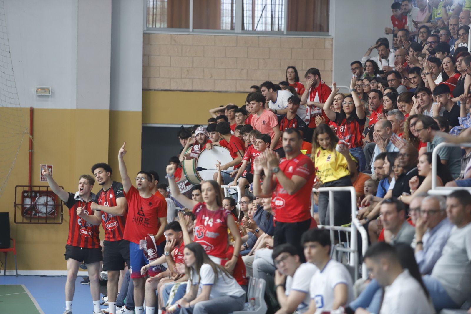El Cajasur Córdoba BM - Handbol Sant Cugat en imágenes