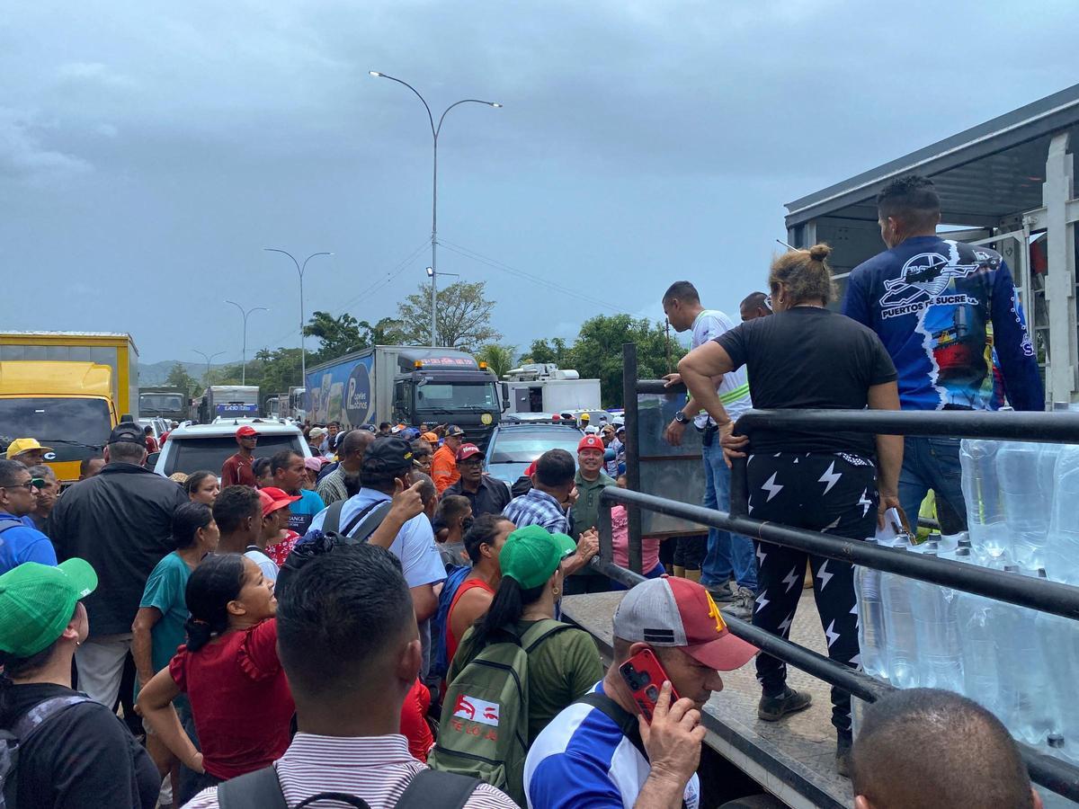 El huracán Beryl golpea Jamaica