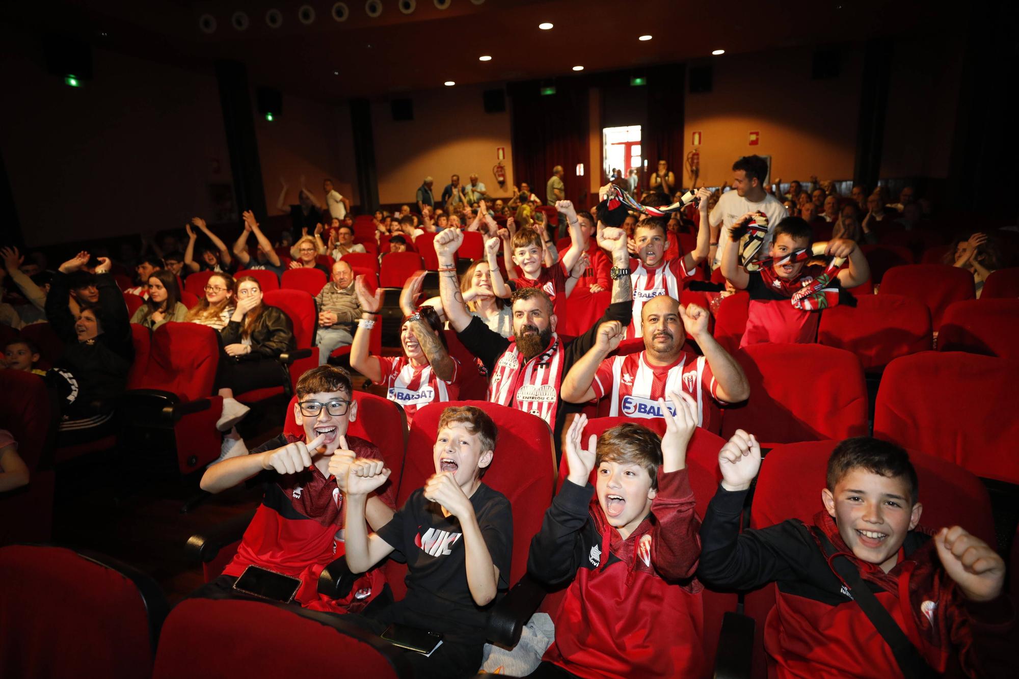 Así fue el partido de L'Entregu en La Unión: jugadas, aficionados en la localidad murciana y en el Teatro de El Entrego