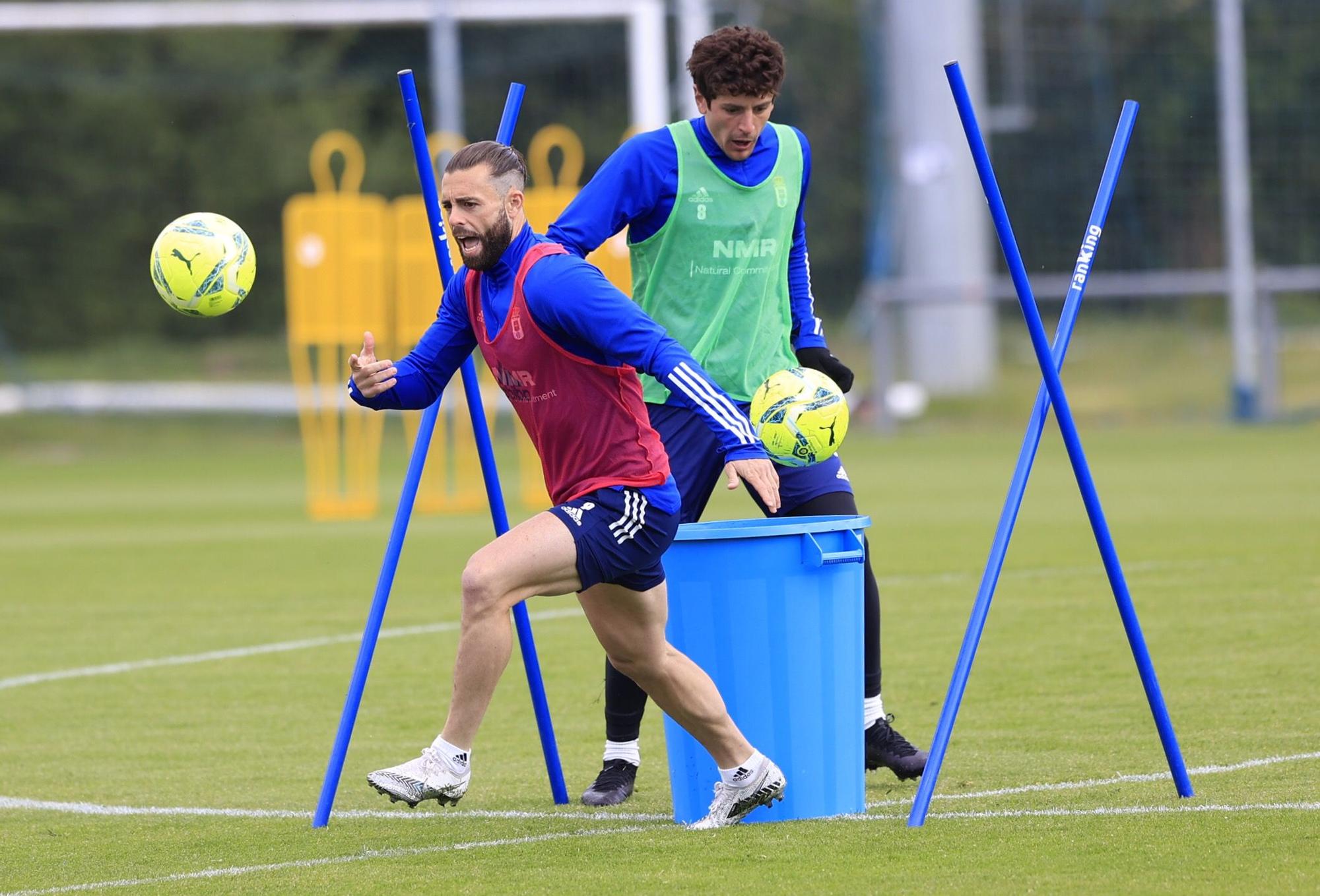 Las imágenes del último entrenamiento del Oviedo antes del derbi