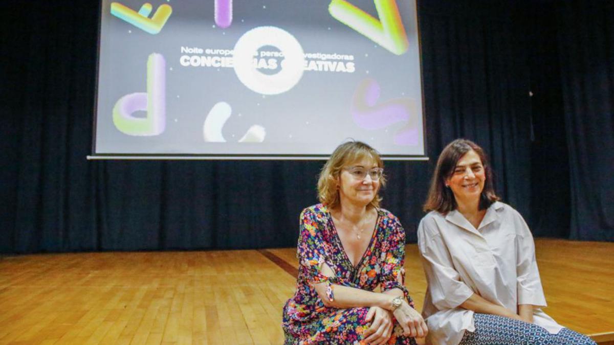 Paloma Morán (izqda.) y Diana Valverde, ayer en el Asorey. |   // I.ABELLA