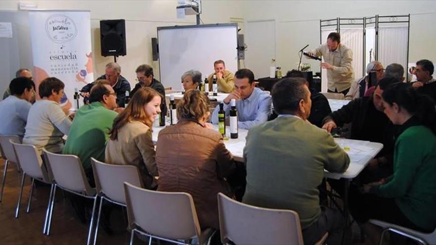 Las jornadas gastronómicas ofrecen catas de aceite, folk y cocina en directo