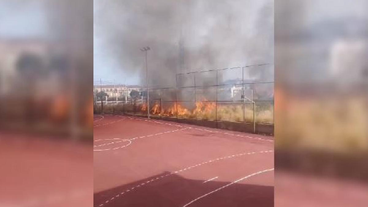 Incendio cerca de la residencia de estudiantes universitarios Parque de las Islas