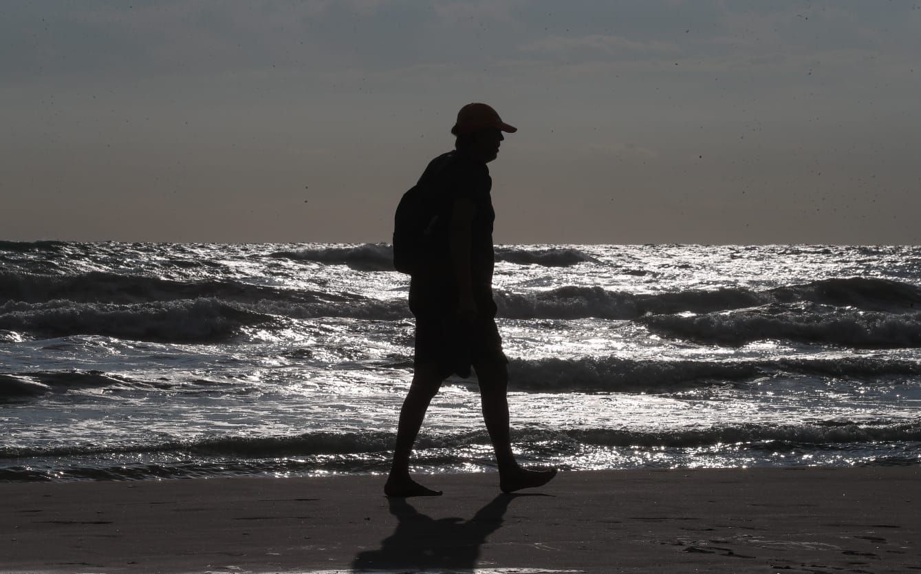 La alerta amarilla en València provoca temporal marítimo