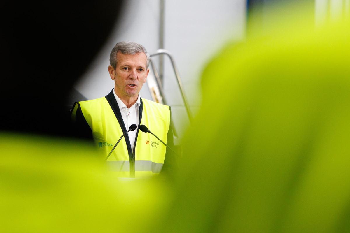 Rueda defiende el impulso a la energía eólica desde la planta de Siemens Gamesa en Sigüeiro Rueda defiende el impulso a la energía eólica desde la planta de Siemens Gamesa en Sigüeiro