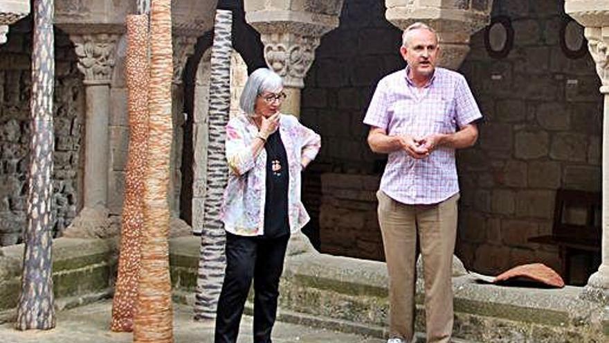 Maria Picanyol porta la seva obra al monestir de Santa Maria de Lluçà