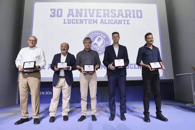 Así ha sido la celebración del 30 aniversario del Lucentum (HLA Alicante) en el Club Información