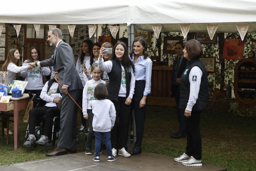 Premios Princesa de Asturias 2018: Los Reyes visitan Moal, "Pueblo Ejemplar" 2018