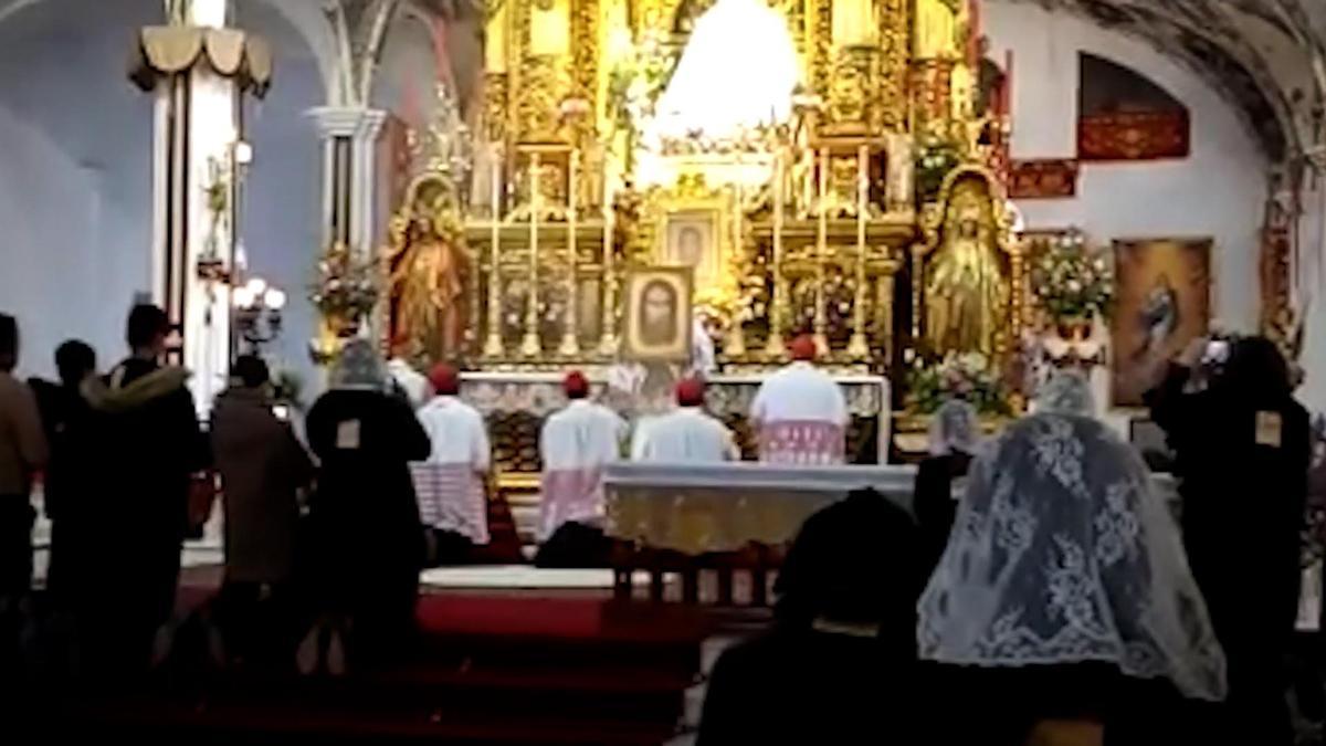 La misa de Navidad que desató el covid en El Palmar de Troya