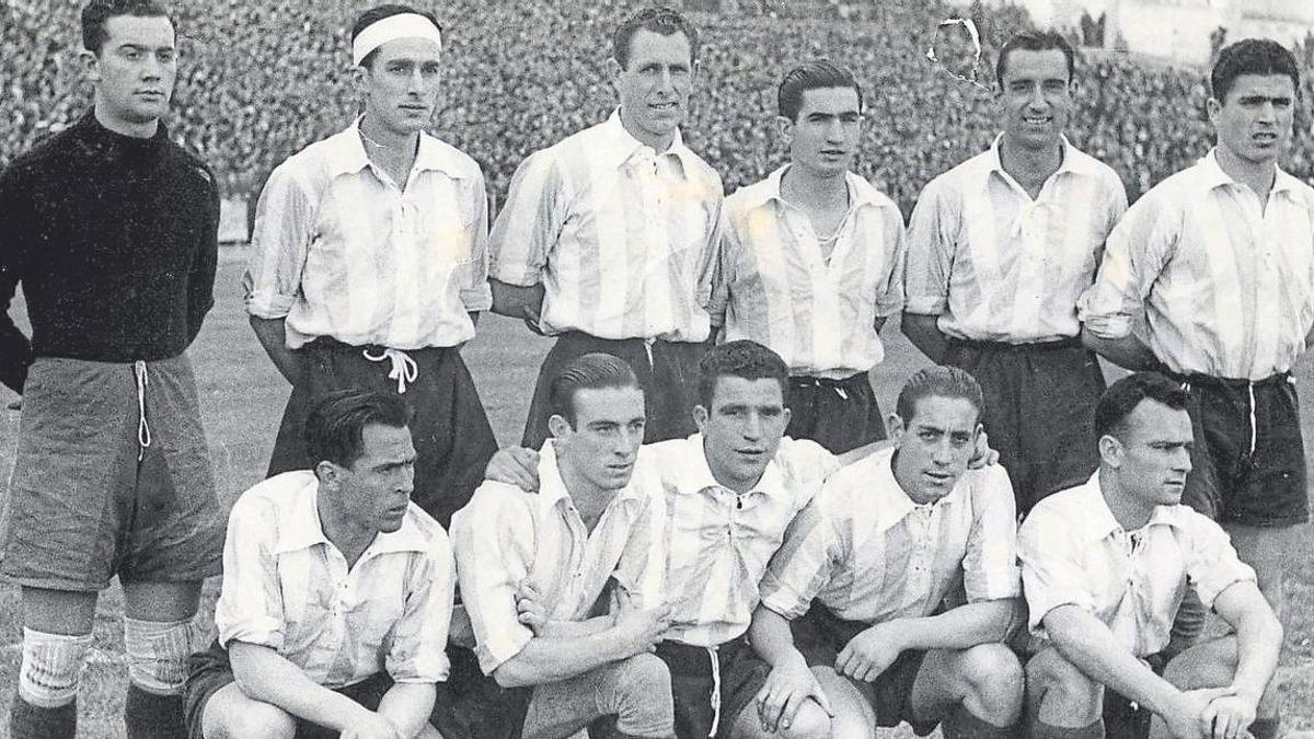 Once del Deportivo que ascendió ante el Murcia en Vallecas en la final del ‘play off’ de 1941.