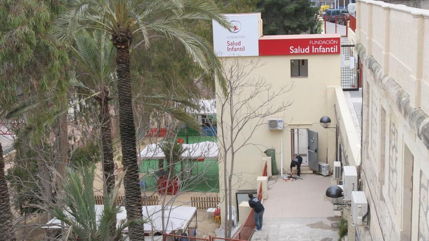 Desalojada la Fundación Salud Infantil de Elche por riesgo de hundimiento