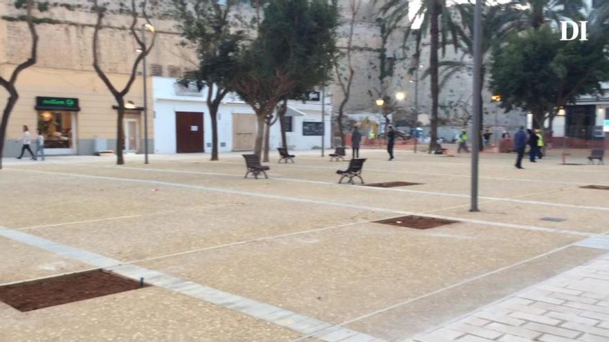 Se abre la plaza del Parque tras finalizar la reforma