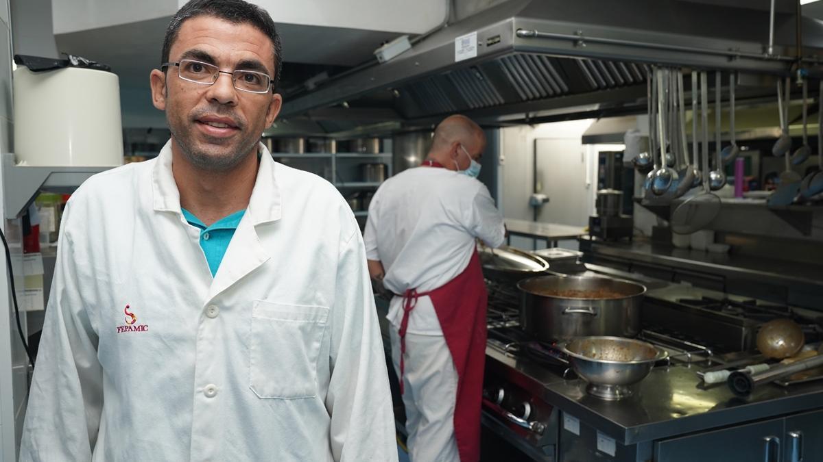 Pedro Fernandez, responsable del servicio de cocina de Fepamic, foto portada