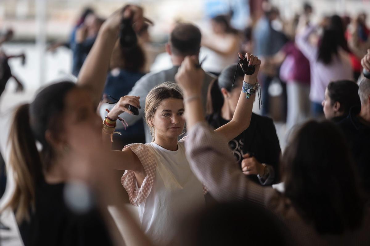 Ensayo general de la "Dansà de les Falles" 2026 (adultos)