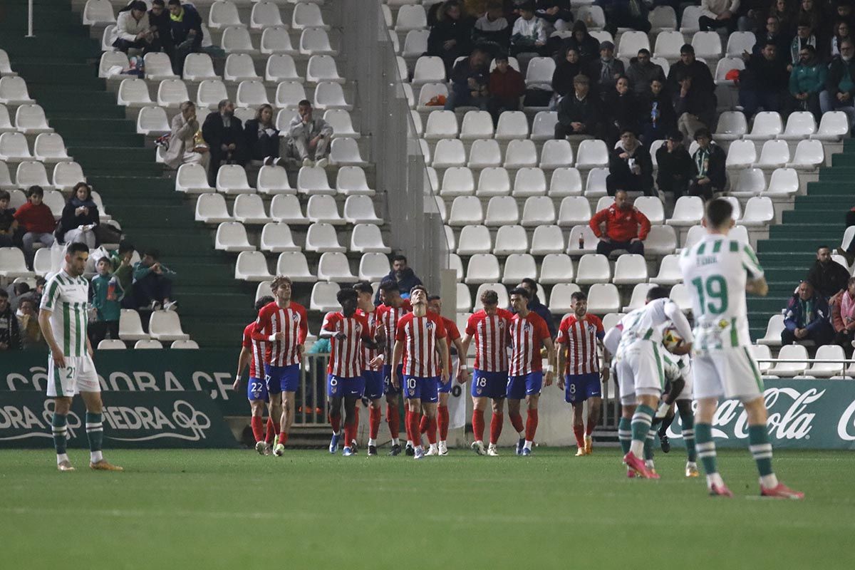 Córdoba CF-Atlético de Madrid B: las imágenes del partido en El Arcángel