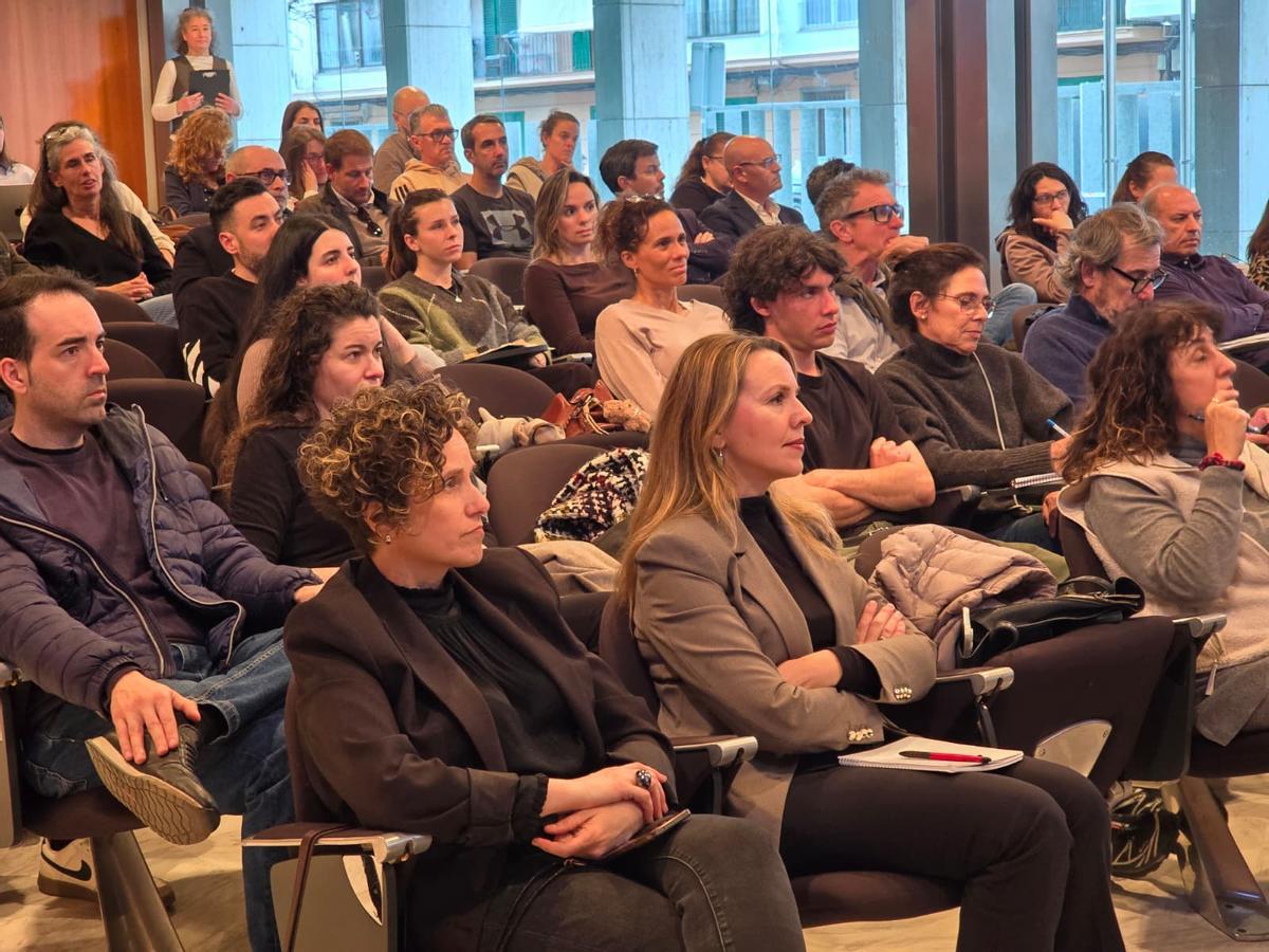 El Consell acerca la inteligencia artificial a las pymes turísticas de Ibiza