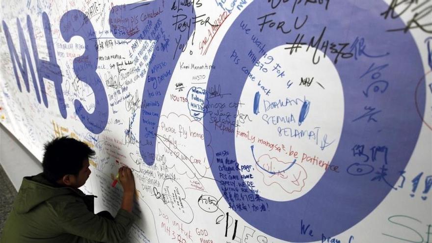 El piloto del avión de Malaysia Airlines desaparecido lo estrelló en un acto suicida