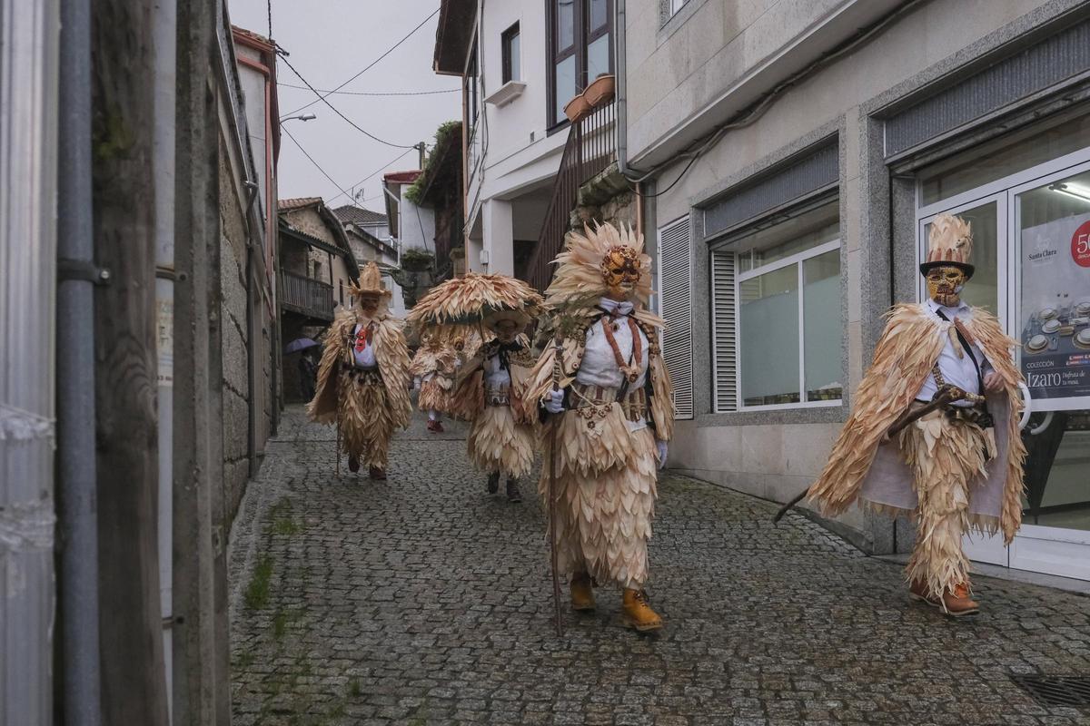 Los Follateiros de Lobios, una tradición secular recuperada