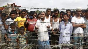 Refugiados rohingyas en la frontera entre Birmania y Bangladés.
