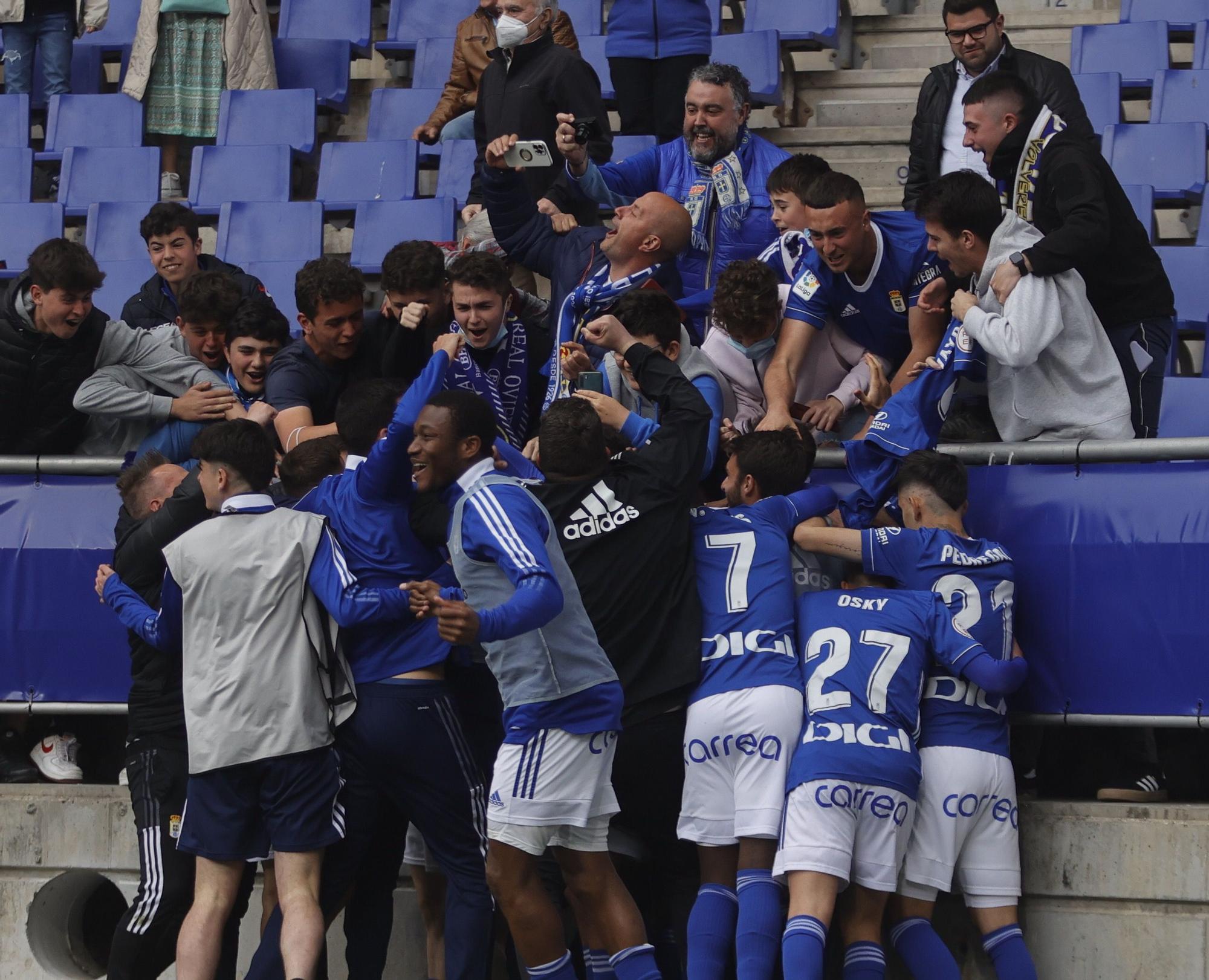 Las imágenes de la celebración del ascenso del Vetusta