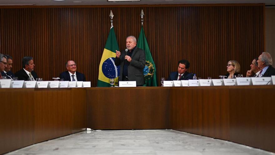 El Presidente de Brasil, Luiz Inacio Lula da Silva, en una reunión con gobernadores en Brasilia.