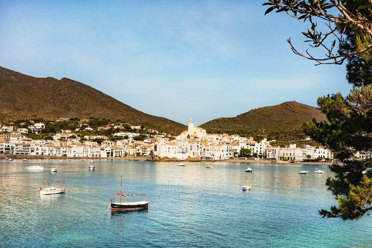 La Costa Brava cuenta con un paisaje singular que mantiene la esencia de su pasado pesquero