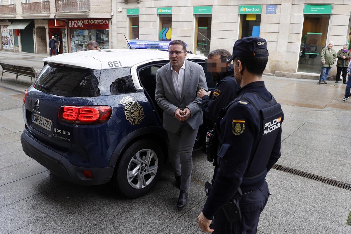 José Carlos Eirín llega a la Audiencia Provincial de Pontevedra.