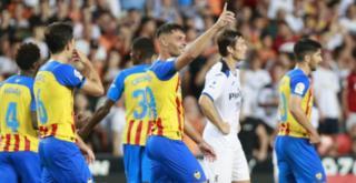 Final | El Valencia se lleva el Trofeu Taronja (2-1)