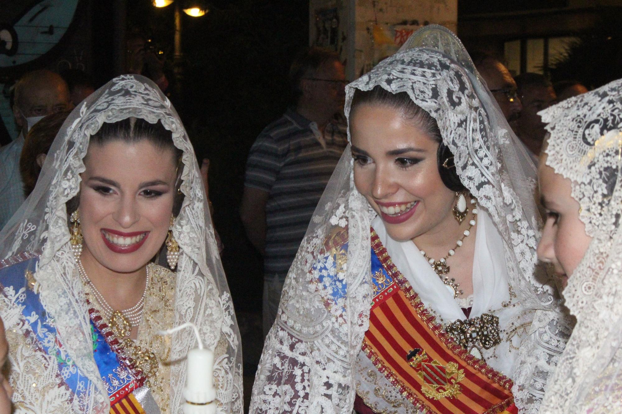 Carmen, Nerea, las cortes y las fallas de Zaidía acompañan al Cristo de la Fe