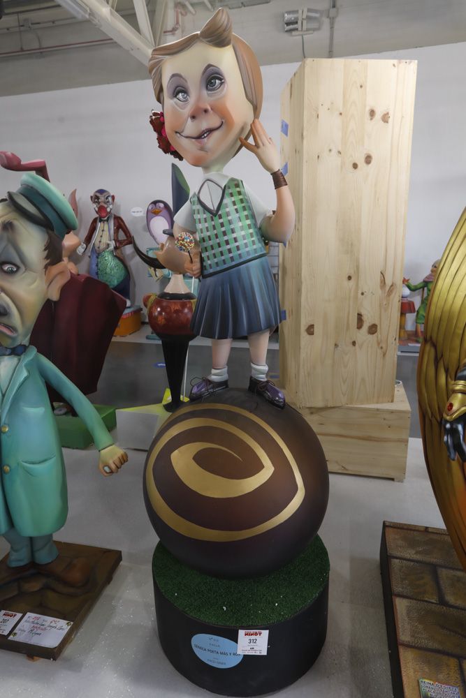 Fallas 2021: Ninots de las secciones Sexta a Octava (grandes).