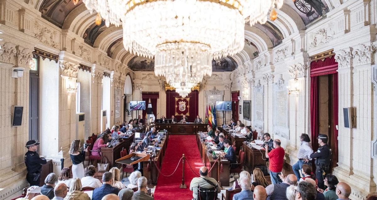 Una imagen del pleno en el Ayuntamiento de Málaga.