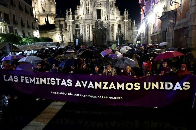 Las mejores imágenes de la manifestación del 8M en Murcia