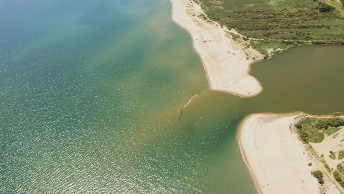 La Gola del Ter con la desembocadura del río del mismo nombre, es un lugar semidesconocido.