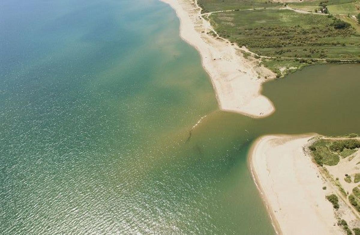 La Gola del Ter con la desembocadura del río del mismo nombre, es un lugar semidesconocido.