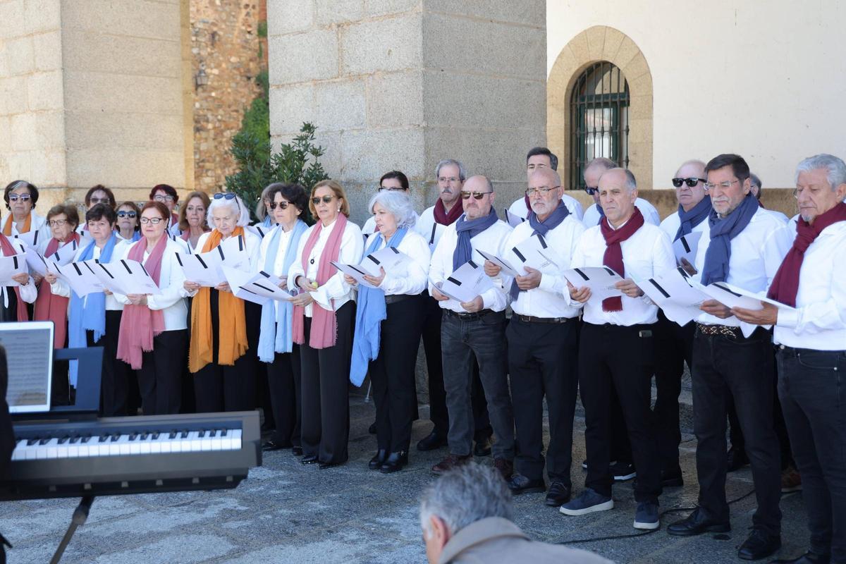 Galería | Así ha sido el acto del Ayuntamiento de Cáceres por el Día de las Altas Capacidades