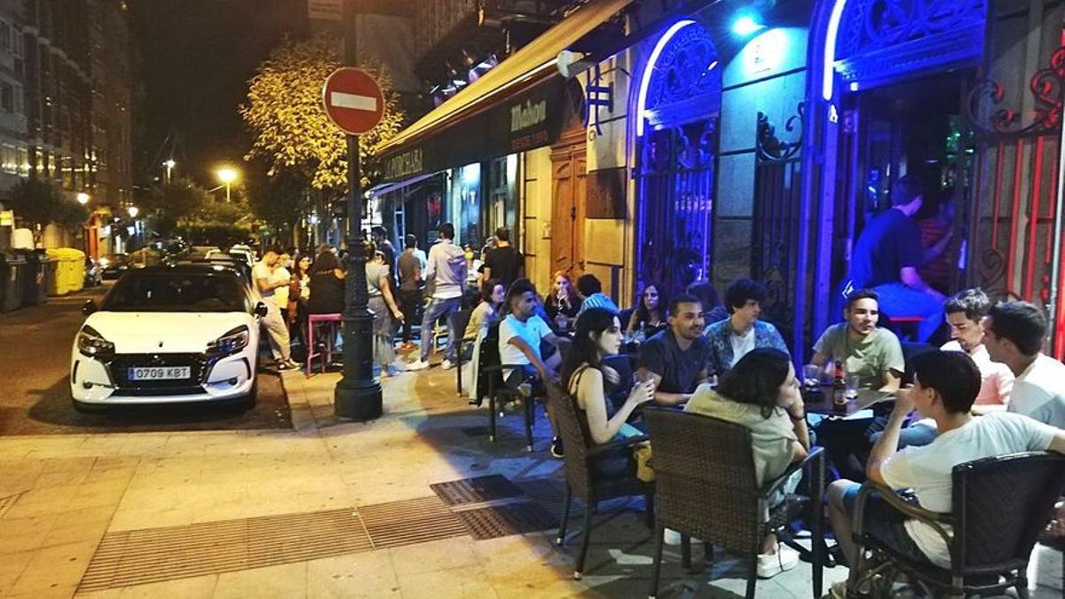 El plan de Sanidad para reabrir las discotecas y pubs: hasta las 2 de la madrugada y sin baile