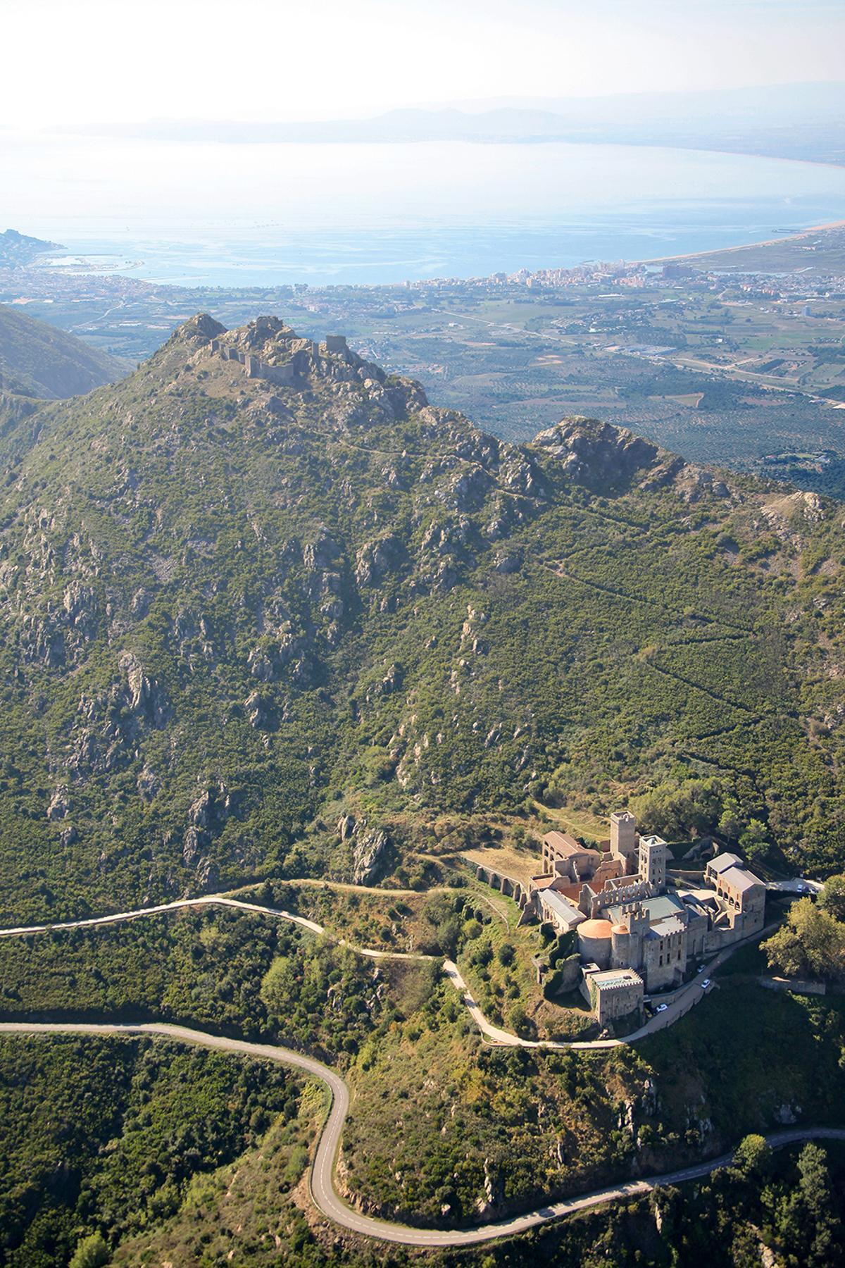 Vista aérea del Monasterio de Sant Pere de Rodes.