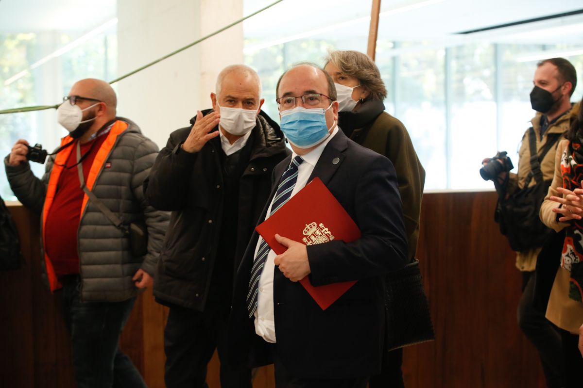 El ministro de Cultura visita la obra de la Biblioteca del Estado