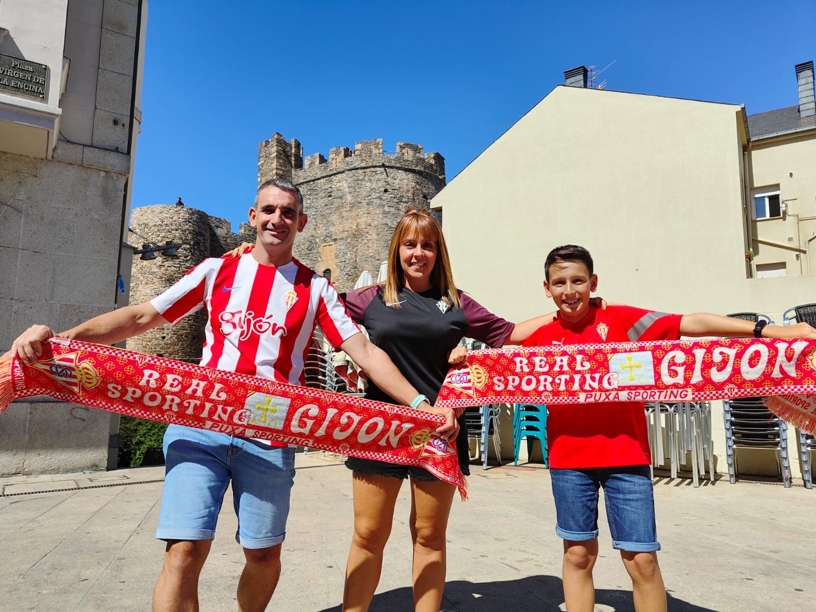 La Mareona, en Ponferrada para apoyar al Sporting