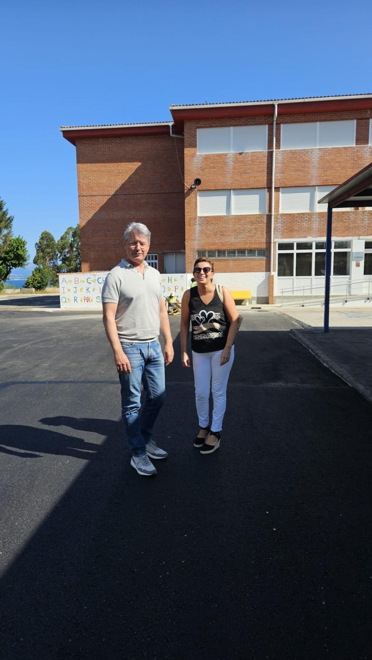 Una de las apariciones públicas de Noemi Outeda en su etapa como concejala y diputada provincial. Una de las apariciones públicas de Noemi Outeda en su etapa como concejala y diputada provincial.