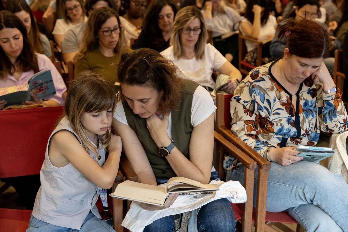 Fiesta de la Lectura en la Antigua Fabrica Damm de Barcelona