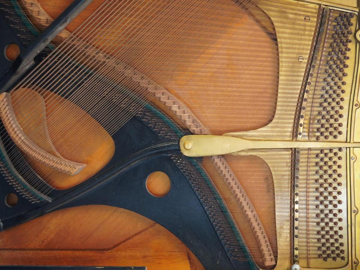 Restauración del valioso piano del músico tinerfeño Santiago Sabina