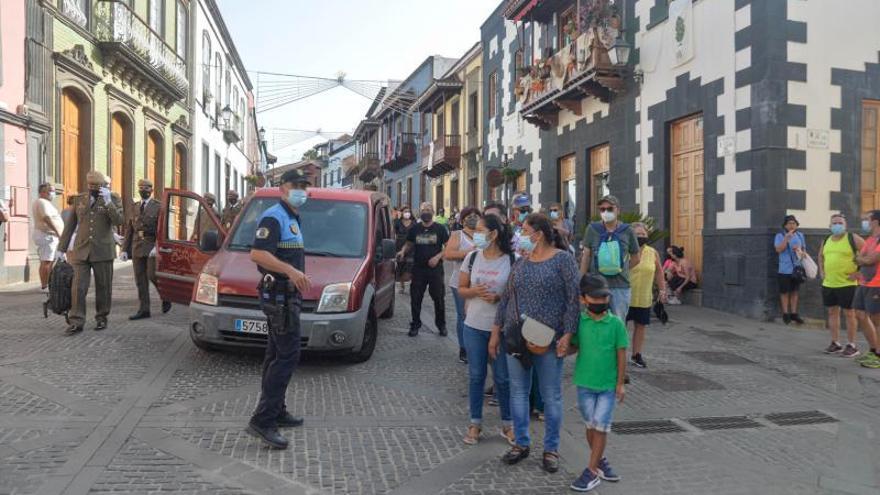 Dia del Pino: peregrinos llegando y visitando a Teror