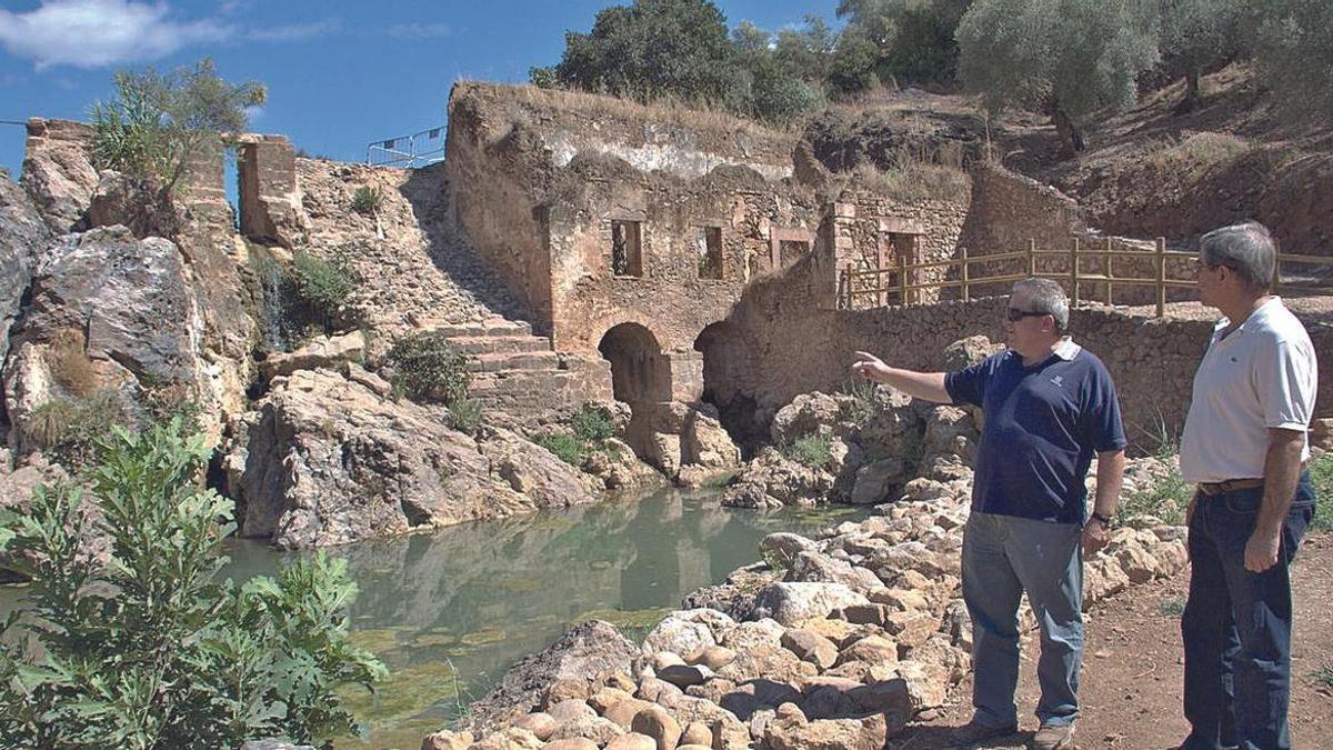 Como su nombre indica, el agua es la gran protagonista de esta ruta que nos adentra por un diverso paisaje.