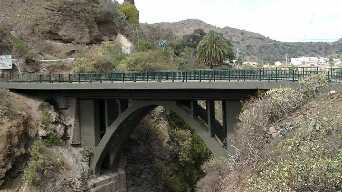 Puente de La Calzada, lugar en el que se produjo el suceso.