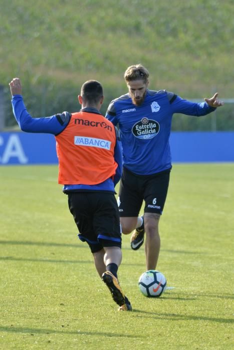 El Dépor madruga para entrenar antes del parón