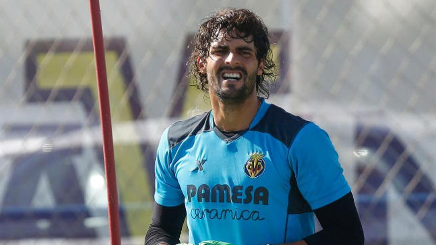 Barbosa, durante un entrenamiento con el Villarreal.