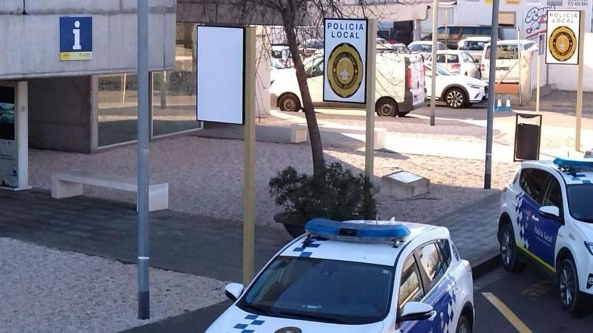 La comissaria de la Policia Local de Castelló d’Empúries a Empuriabrava. | SANTI COLL