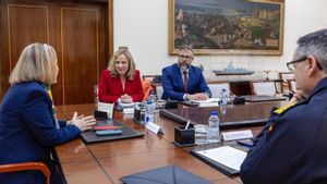 Indra inicia los contactos en Asturias para hacerse con Santa Bárbara.