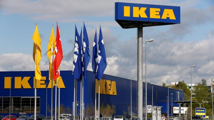 Decoración: El sencillo invento de Ikea para colgar los cuadros de forma  distinta a la tradicional